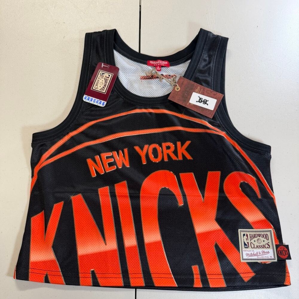 New York Knicks Mitchell & Ness NBA Women's Big Face Crop Tank Large NWT